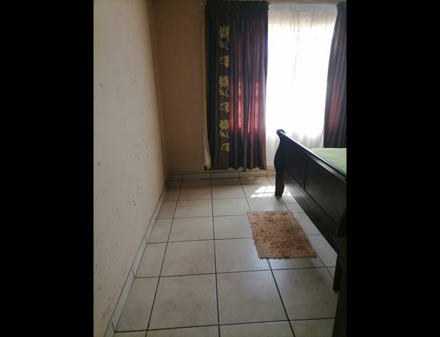 3 BEDROOM FREESTANDING FOR SALE IN TSAKANE EXT 12